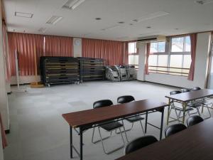 船木公民館２階の大会議室です