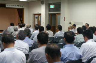 角野公民館で開催されたまちづくり校区集会の写真です。