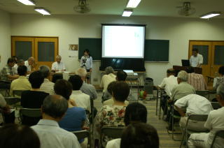 新居浜公民館で開催されたまちづくり校区集会の写真です。