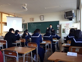 川東中学校で行われた環境学習の様子です