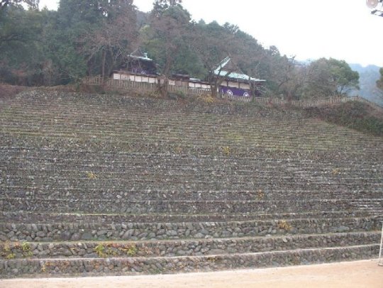 山根グランド・大山積神社