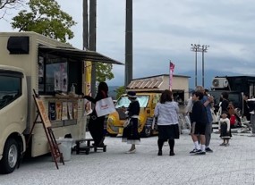 キッチンカーマルシェ
