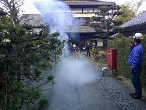 消火器による初期消火